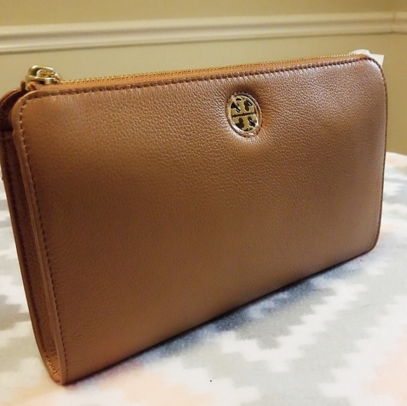 Tory Burch Handbags - Tory Burch Crossbody Bag